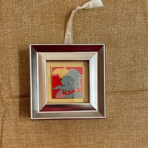 2006 Disney Framed Dumbo trading pin 3.5”x3.5”.
